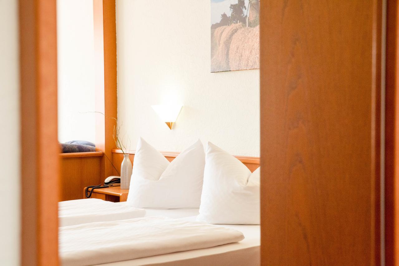 Hotel Am Meilenstein Dunkelforth Eksteriør bilde